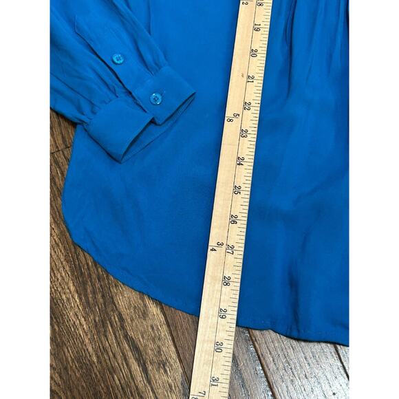 Sundance Women's Blue Crinkle Pleated Long Sleeve Button Up Blouse Top Size M - Picture 6 of 7